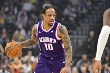 开云APP-得分能力&amp;持续性缺一不可！总得分前20全员出场数超1k 老詹超1.6k