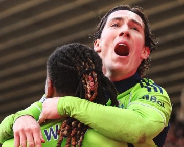 开云APP-今夏英超游出一条大鱼 10球7助攻 天才边锋或成自由身 遭多队疯抢