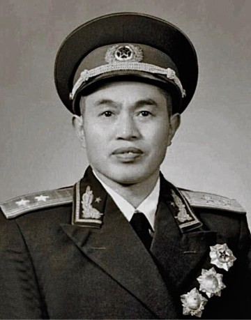 KAIYUN-毛主席下令“丢卒保车”保全大局，皮定均率七千将领甘愿当小卒