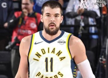 开云体育官网-祖巴茨快船生涯数据：场均11.4分9.3板1盖帽，一次防守二阵