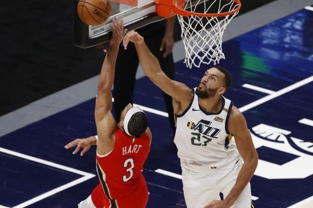 1630398052764024210.jpg gobert_blocks_hart_e1613494525540_1568x886.0.jpg